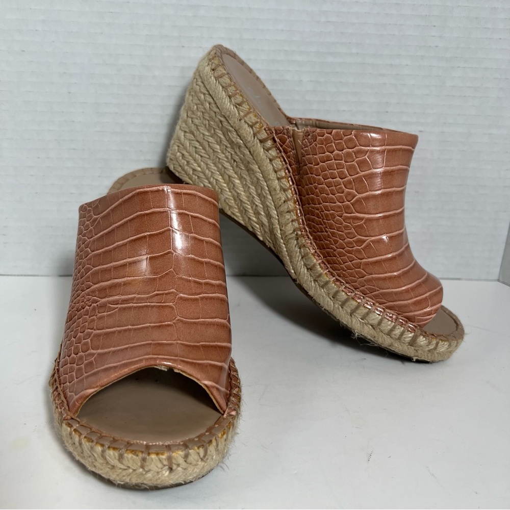 Charles David Espadrille Wedge Mules 7M Brown Croc Slide Sandals Coastal Style